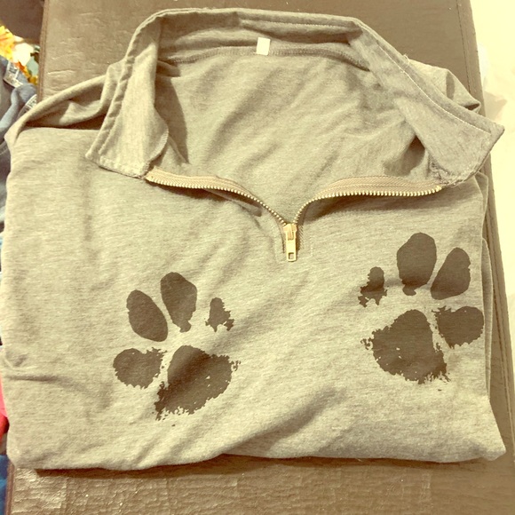 Sweaters - Dog mom XL brand new without tags quarter zip